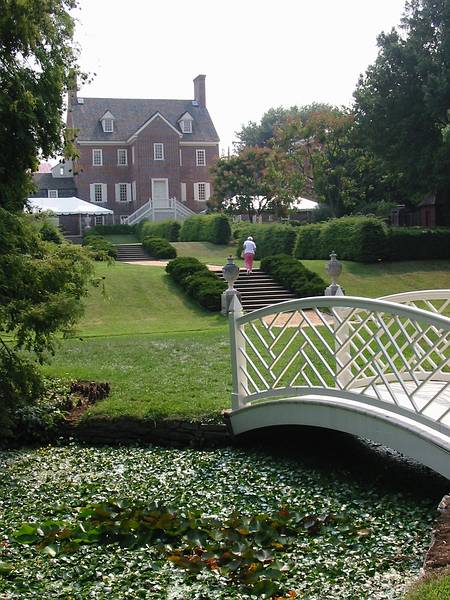 Aug 12, 2002 - Annapolis, Maryland.<br />William Paca House garden.