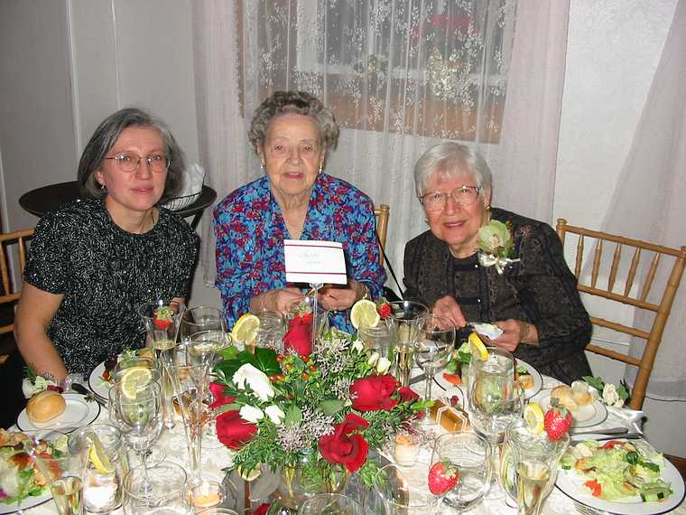 Dec 28, 2002 - Searles Castle, Windham, New Hampshire.<br />Carl and Holly's wedding.<br />Joyce, Aunt Retta, and Joyce's mother Marie.