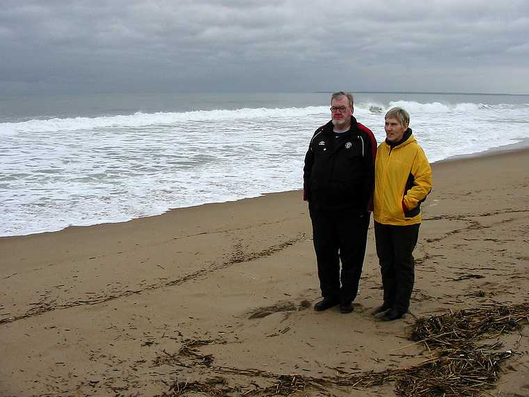 Jan 5, 2003 - Parker River National Wildlife Refuge, Plum Island, Massachusetts.<br />Atli and Benna.