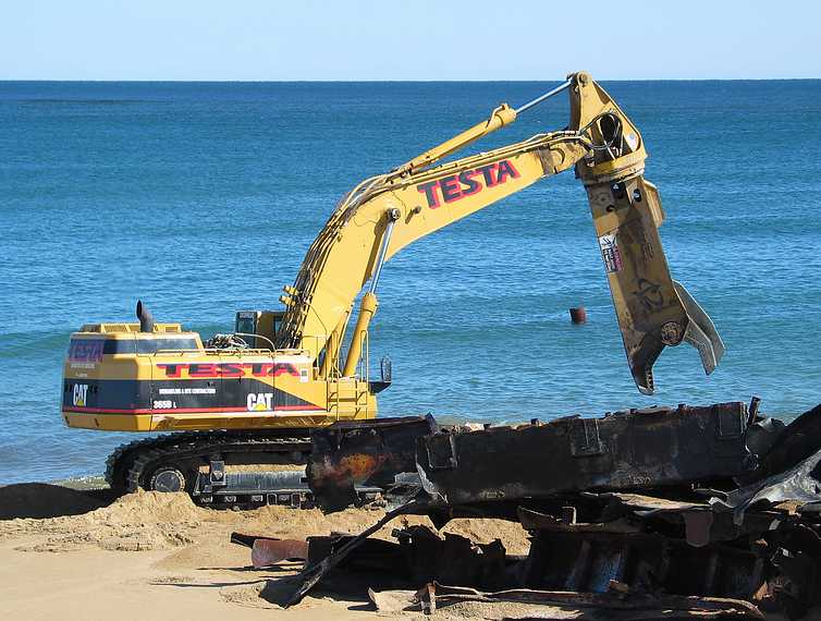 March 14, 2003 - Plum Island, Massachusetts.<br />Cleanup of the grounded barge.