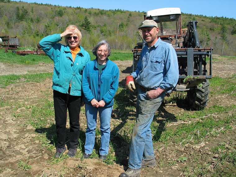 May 17, 2003 - Eliot, Maine.<br />Antoinette Prien-Schultze's home/farm.<br />Toni, Joyce, and Toni's husband.