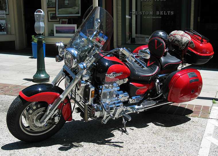 June 21, 2003 - Asheville, North Carolina.<br />On Wall Street.<br />Honda Valkyrie.