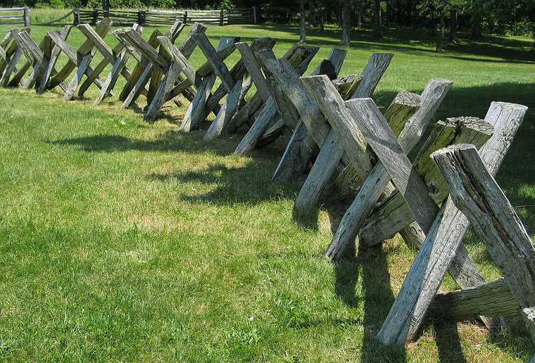 June 23, 2003 - Blue Ridge Parkway, Virginia.<br />Groundhog Mountain (mile 188.8) has different kinds of rural fences.<br />Buck fence?