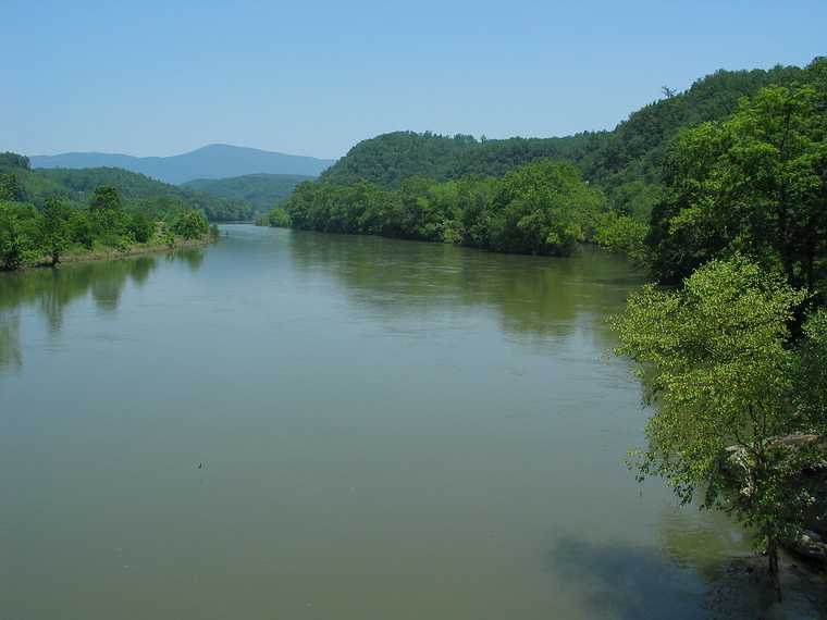 June 24, 2004 - Blue Ridge Parkway, Virginia.<br />James River (mile 63.8).