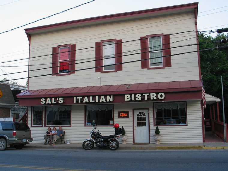 June 24, 2003 - Edinburgh, Virginia.<br />Joyce, Baiba, and Ronnie after enjoying a good meal at this restaurant.