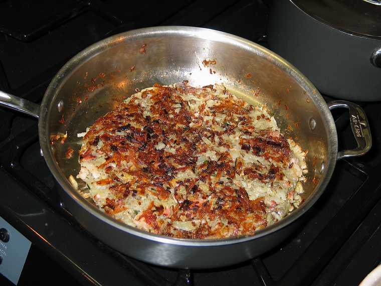 Jan 11, 2004 - Newburyport, Massachusetts.<br />At John and Bonnie's home.<br />The rsti (Swiss potato pancake).