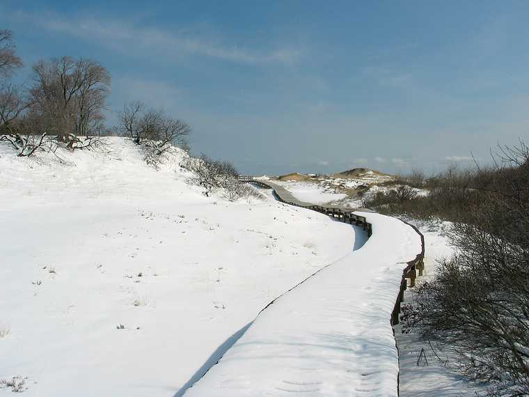 March 18, 2004 - Parker River Wildlife Refuge, Plum Island, Massachusetts.<br />Parking lot #3 boardwalk to the beach.
