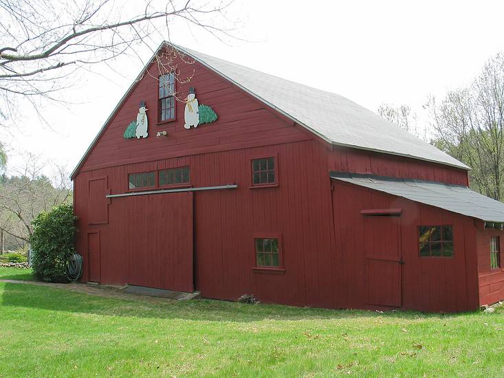 May 1, 2004 - Merrimac, Massachusetts.<br />Nancy Perkins property on Brush Hill Road.