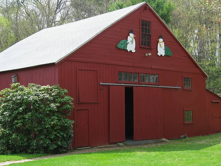 May 1, 2004 - Merrimac, Massachusetts.<br />Nancy Perkins property on Brush Hill Road.