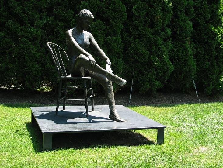 May 25, 2004 - Grounds for Sculpture, Hamilton, New Jersey.<br />Sterett-Gittings Kelsey, "Alexandra-of-Middle-Patent", 1994.