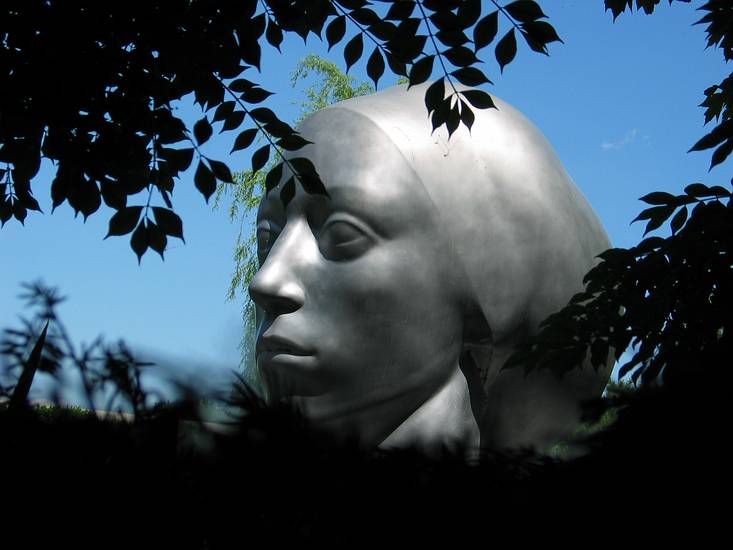 May 25, 2004 - Grounds for Sculpture, Hamilton, New Jersey.<br />Philip Grausman, "Leucantha", 1993,<br />cast aluminum, 1/3; 108" x 118" x 118".