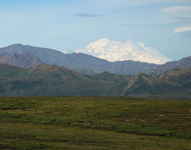 June 15, 2004 - Denali National Park, Alaska.<br />A rare clear shot of Mt. Denali.