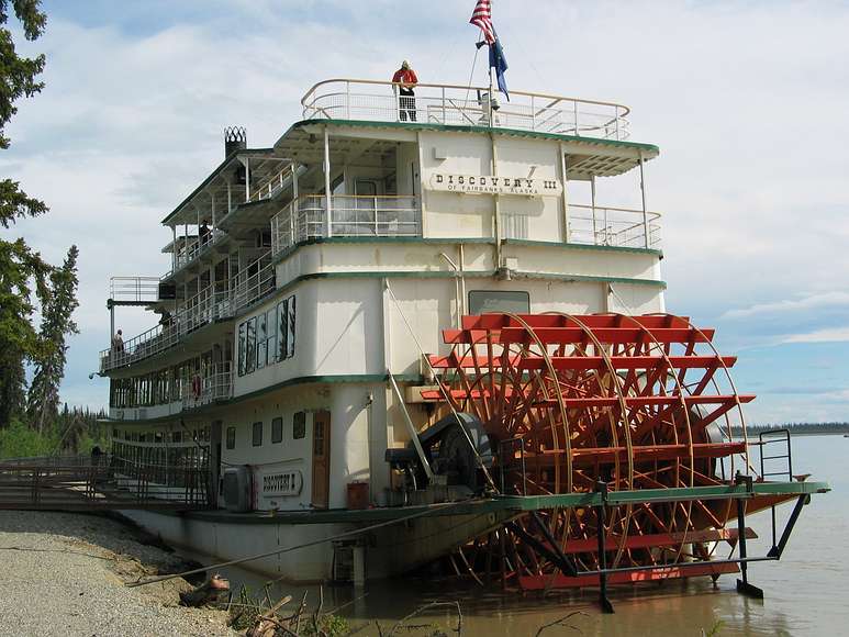 June 17, 2004 - Fairbanks, Alaska.<br />River boat trip on the Chena and Tanana Rivers.<br />This is the Discovery III that we travelled on.