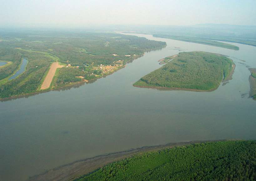 June 20, 2004 - Over the Yukon River, Alaska.<br />Stevens Village.