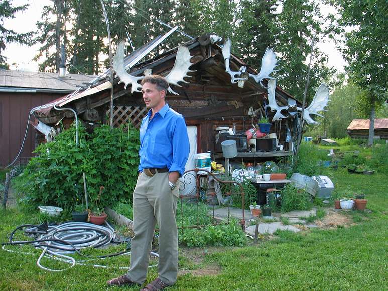 June 20, 2004 - Wiseman, Alaska.<br />Jack, a local resident, explaining his lifestyle.