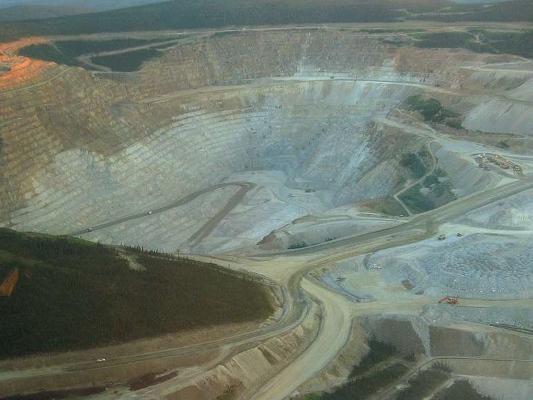 June 20, 2004 - Near Fairbanks, Alaska.<br />Fort Knox gold mine.