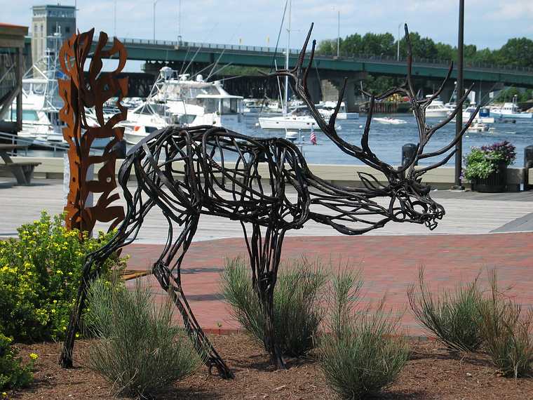 July 31, 2004 - Newburyport, Massachusetts.<br />Somerby's Landing Sculpture Show 2004/05 reception.<br />Wendy Klemperer - Elk - steel 70"x60"x45".
