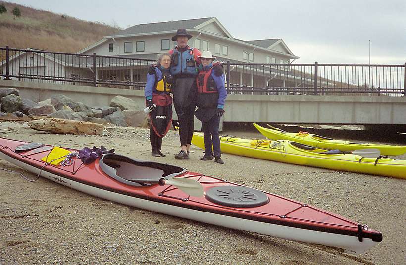 Nov. 11, 2004 - Boston Harbor, Massachusetts.<br />Joyce, John Halloran, and Amy Jordan on Spectacle Island.