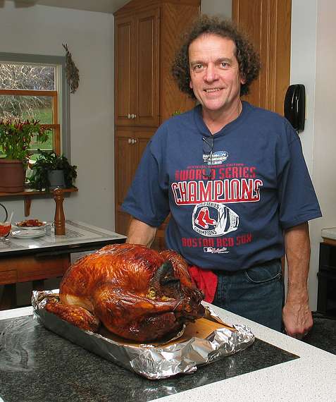 Nov. 25, 2004 - Tewksbury, Massachusetts.<br />Thanksgiving dinner at Paul and Norma's.<br />The master chef, Paul.