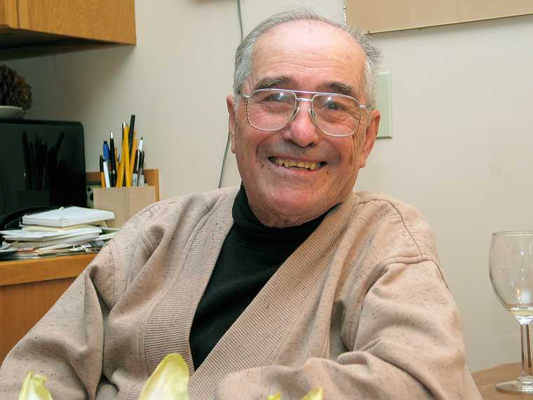 Dec. 25, 2004 - Merrimac, Massachusetts.<br />Uncle Charlie.