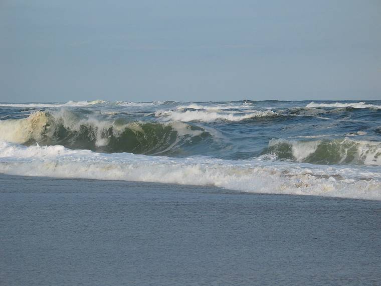 Feb. 22, 2005 - Plum Island, Massachusetts.<br />Views off parking lot #2.