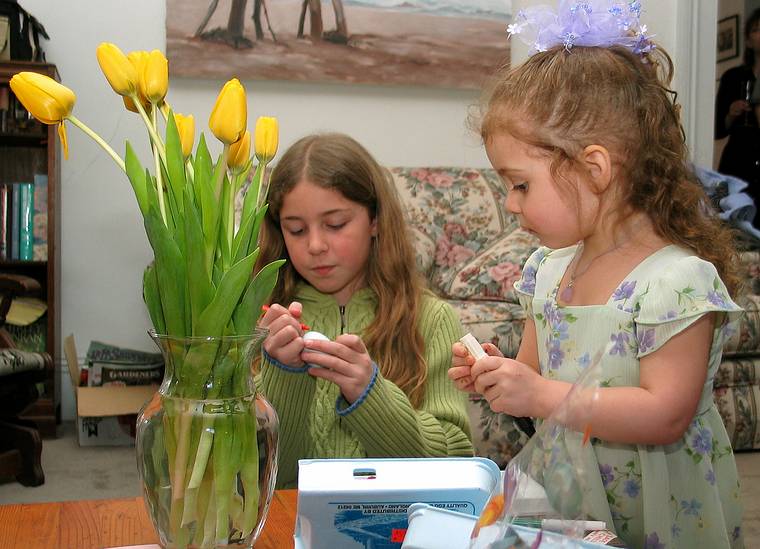 March 27, 2005 - Tewksbury, Massachusetts.<br />Easter Dinner at Paul and Norma's.<br />Marissa and Miranda.