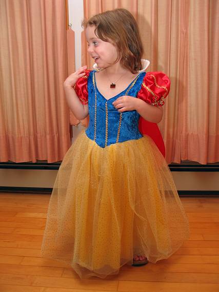 April 30, 2005 - Merrimac, Massachusetts.<br />Miranda as Snowwhite.