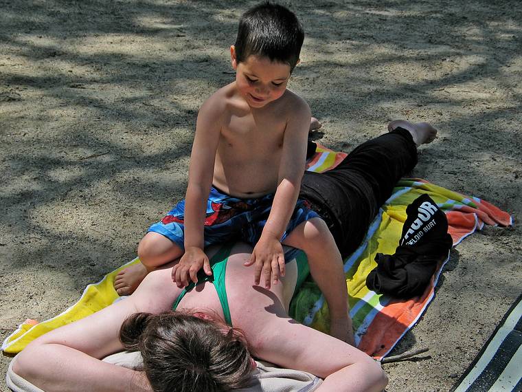 June 19, 2005 - White Lake State Park,Tamworth, New Hampshire.<br />Gujn and Inga.