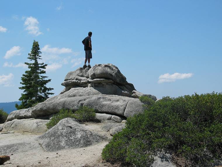 August 17, 2005 - Yosemite National Park, California.<br />Nine mile hike from CA-120 at Porcupine Creek to North Dome and back.<br />Sati at first view point on the trail.