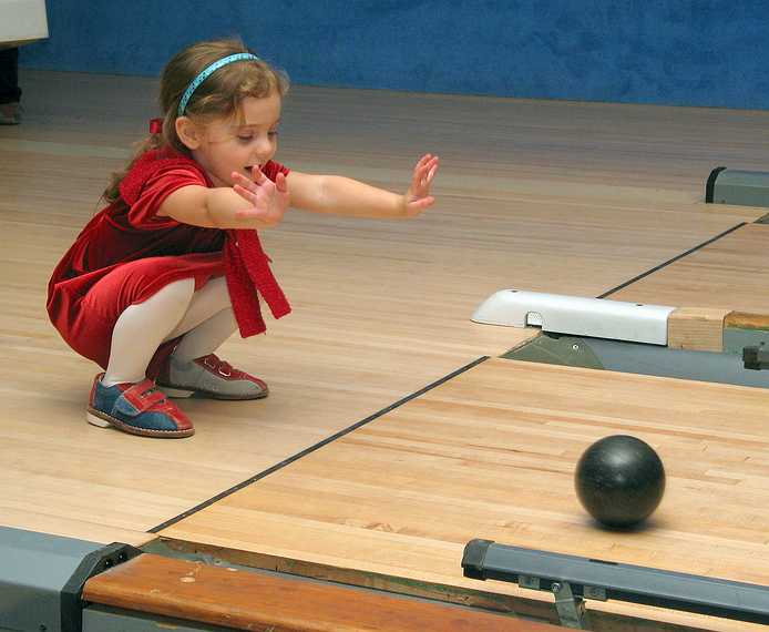 Miranda.<br />Arianna's 8th birthday party.<br />November 5, 2005 - Leo's Super Bowl, Amesbury, Massachusetts.