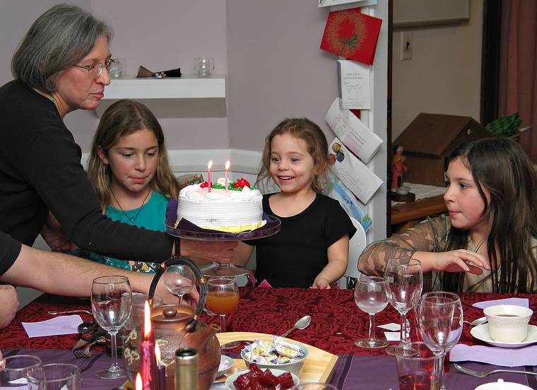 Joyce, Marissa, Miranda, and Arianna.<br />Miranda's 4th birthday and Melody's birthday celebration.<br />Dec. 26, 2005 - Merrimac, Massachusetts.