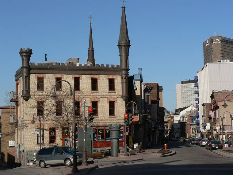 April 14, 2006 - Quebec City, Quebec, Canada.<br />Chteau des Tourelles bed and breakfast on 212 rue St-Jean.<br />Our home for the next three nights.
