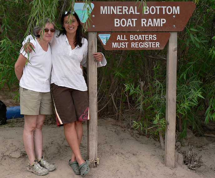 August 12, 2006 - Mineral Bottom, Green River (the river, not the town), Utah.<br />Joyce and Melody at Mineral Bottom, the starting point of our adventure.