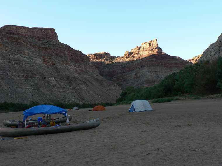 August 16, 2006 - Day 5, now on the Colorado River, Utah.<br />Our day 4 to day 5 campsite.