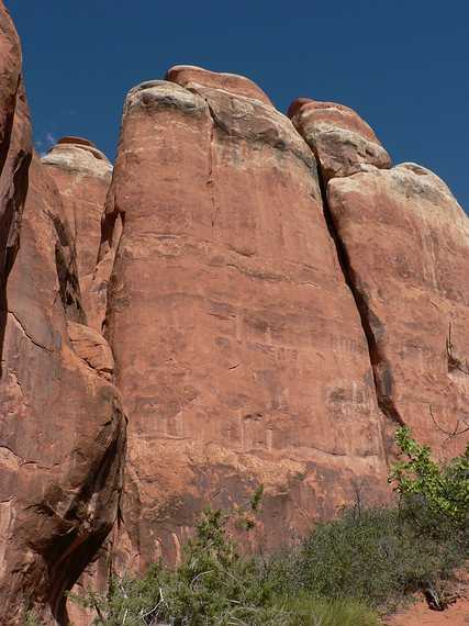 August 18, 2006 - Arches National Park, Utah.<br />A guided tour through Fiery Furnace, the coolest place in the park.