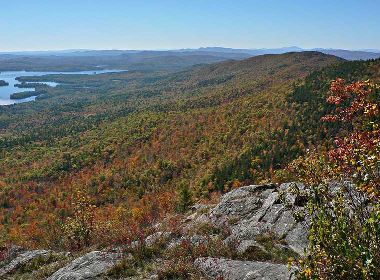 October 8, 2006 - Mt. Percival and Mt. Morgan hike near Holderness, New Hampshire.<br />View in westerly direction from atop Mt. Percival.