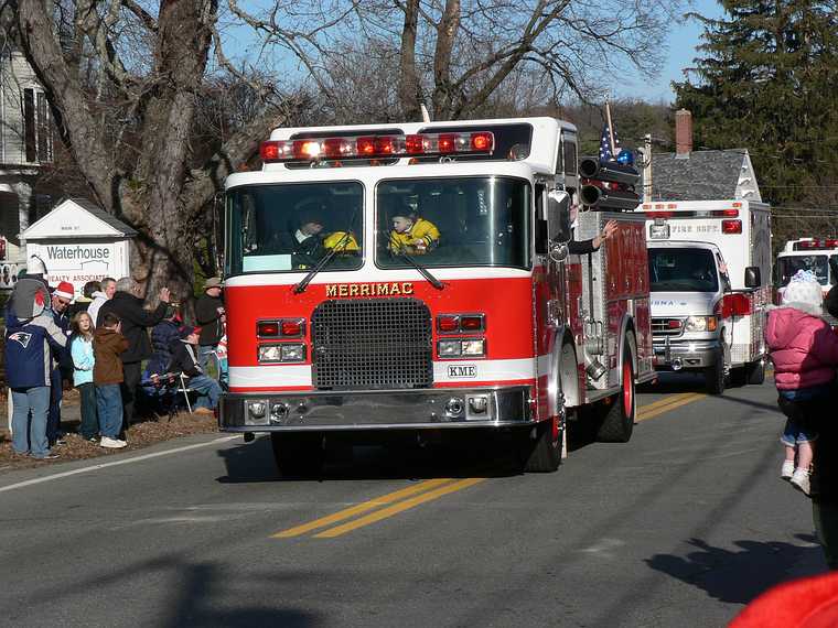 Dec. 3, 2006 - Santa Parade, Merrimac, Massachusetts.<br />The local fire department with sirens screaming.