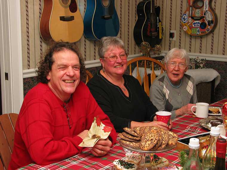 Dec. 25, 2006 - South Hampton, New Hampshire.<br />Paul, Norma, and Marie.