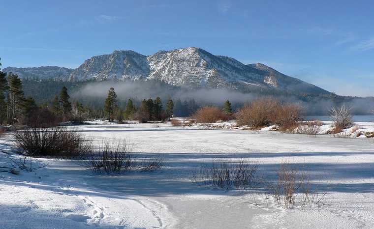 Dec. 30, 2006 - Camp Richardson area along the shore of Lake Tahoe, California.