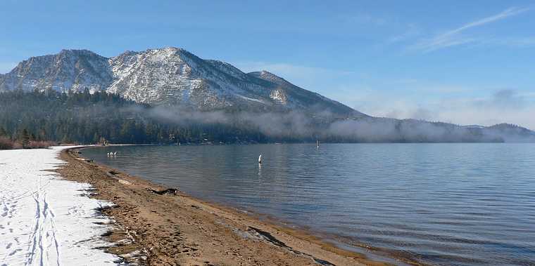 Dec. 30, 2006 - Camp Richardson area along the shore of Lake Tahoe, California.