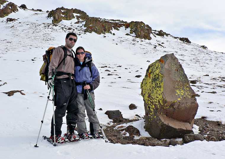 Dec. 31, 2006 - Hike along trail from California-88 to Red Lake Peak (10,063 ft, 3,067 m).<br />Sati and Melody.