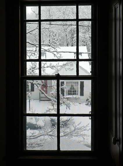 April 5, 2007 - Merrimac, Massachusetts.<br />Winter tries to linger a little longer.