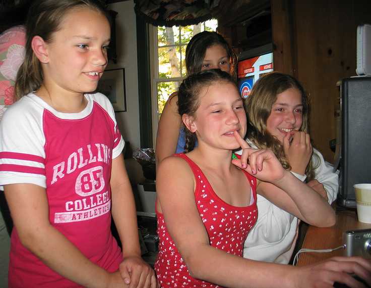 May 13, 2007 - Mother's Day at Tom and Kim's in South Hampton, New Hampshire.<br />Hannah, Laura, Arianna, and Marissa playing on the computer.