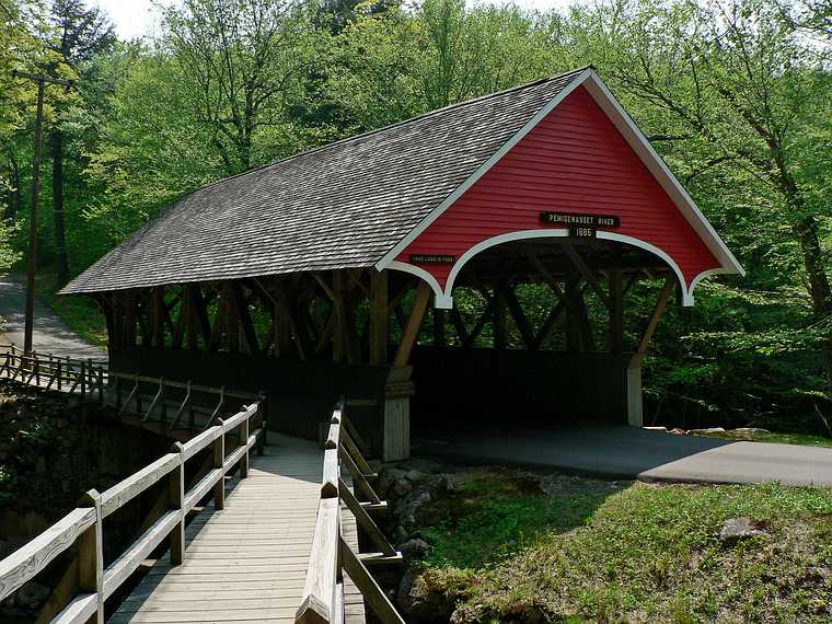 May 25, 2007 - The Flume, Franconia Notch, New Hampshire.<br />Build in 1886 over the Pemigewasset River.<br />Pemigewasset means "swift current" in the Abenaki Indian language.