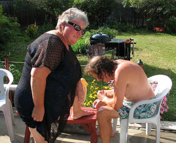 July 11, 2007 - Lawrence, Massachusetts.<br />Baiba and Ronnie visiting Marie's resort.<br />Paul painting Norma's toe nails.