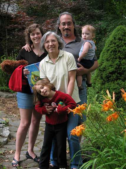 July 21, 2007 - Mendon, Massachusetts.<br />At Carl and Holly's.<br />Holly, Miranda, Joyce, Carl, and Matthew.