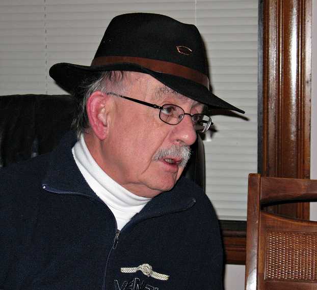 Feb. 16, 2008 - Merrimac, Massachusetts.<br />Joyce's thank you party for help with her leg, studio move, and the zoning board.<br />Ray.