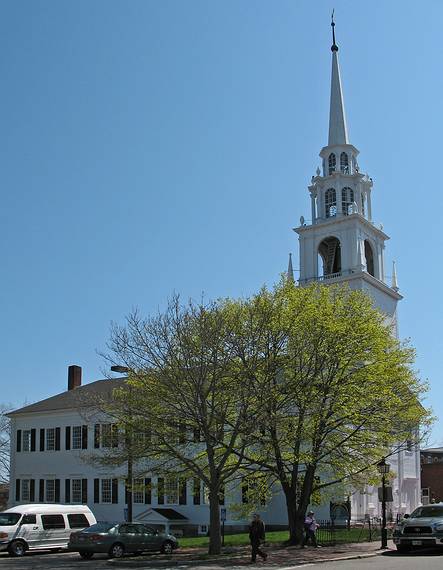 April 26, 2008 - Newburyport, Massachusetts.<br />Unitarian Universalist Church on Pleasant Street.