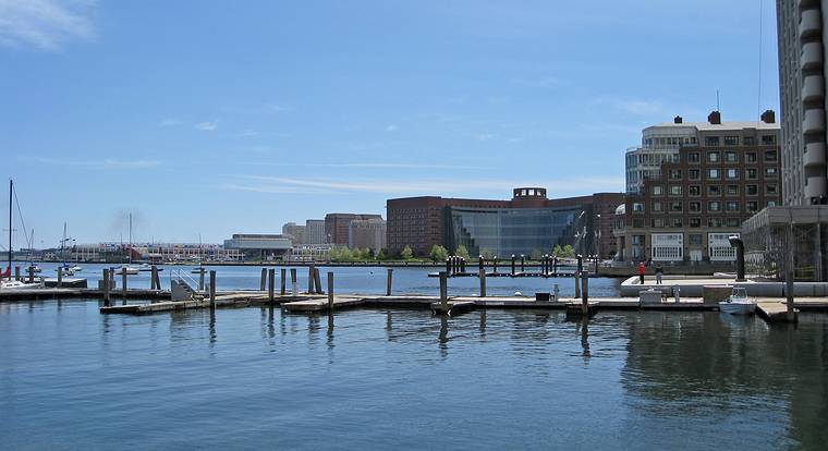 May 18, 2008 - New England Aquarium, Boston, Massachusetts.<br />View south along the waterfront.