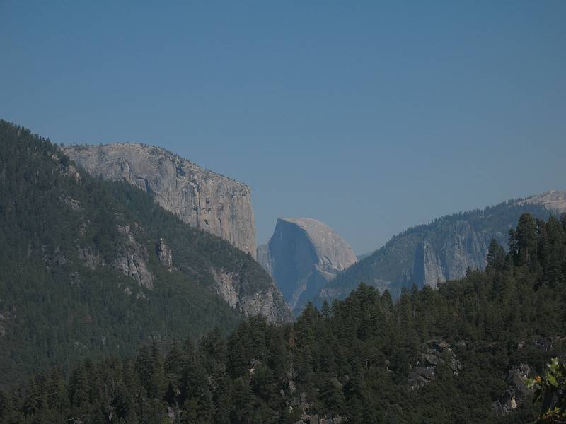 Sept. 3, 2008 - Yosemite National Park, California.<br />One of the first glimpses of the Valley approaching from the North.